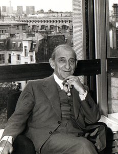 r_aron